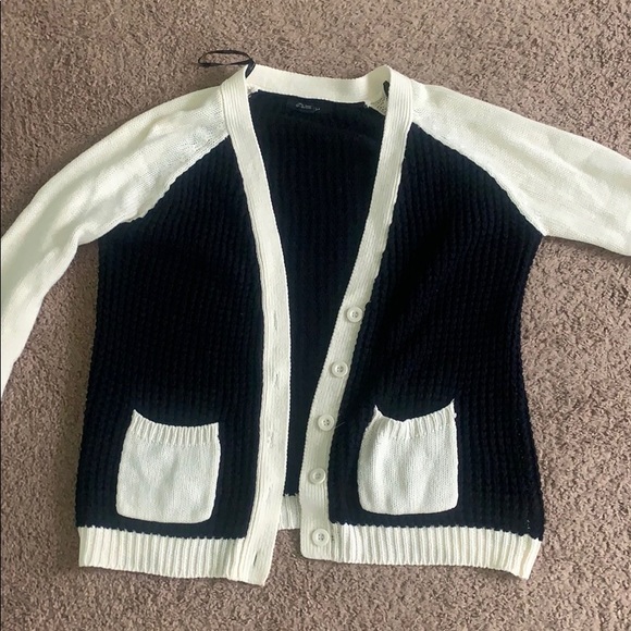 white cardigan forever 21